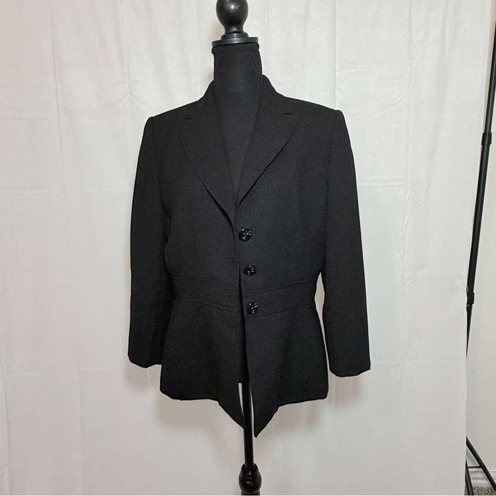 PREOWNED Classic Black Blazer